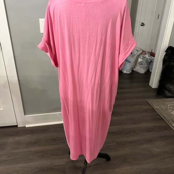Zenana Outfitters Pink Maxi Dress with Dolman Sleeves and Crew Neck - Picture 1 of 4